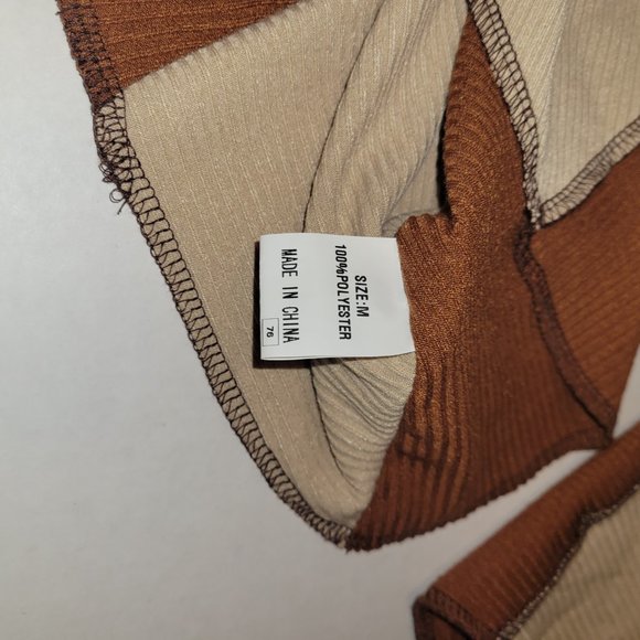 Color Block Exposed Seam Knit Top - Picture 6 of 7